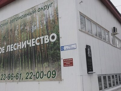 Мемориальная доска Никоса Захариадиса